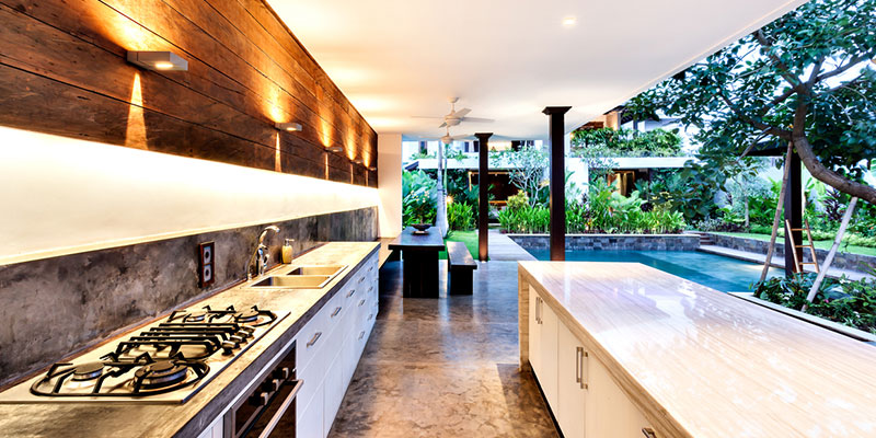 Choosing the Right Material For Your Outdoor Kitchen Countertops