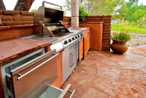 Things to Consider When Choosing Outdoor Kitchen Countertops